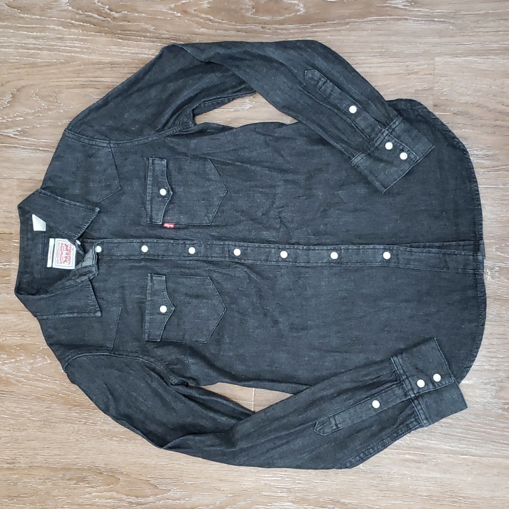 Levi's Black Button Down Shirt